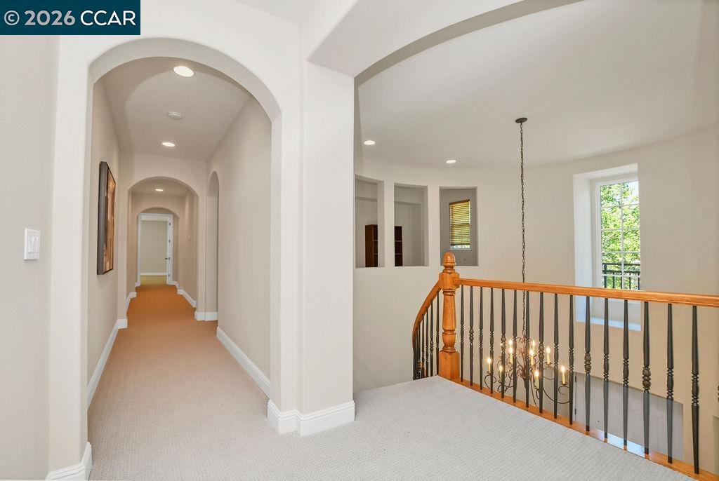 1077 Laguna Creek Ln