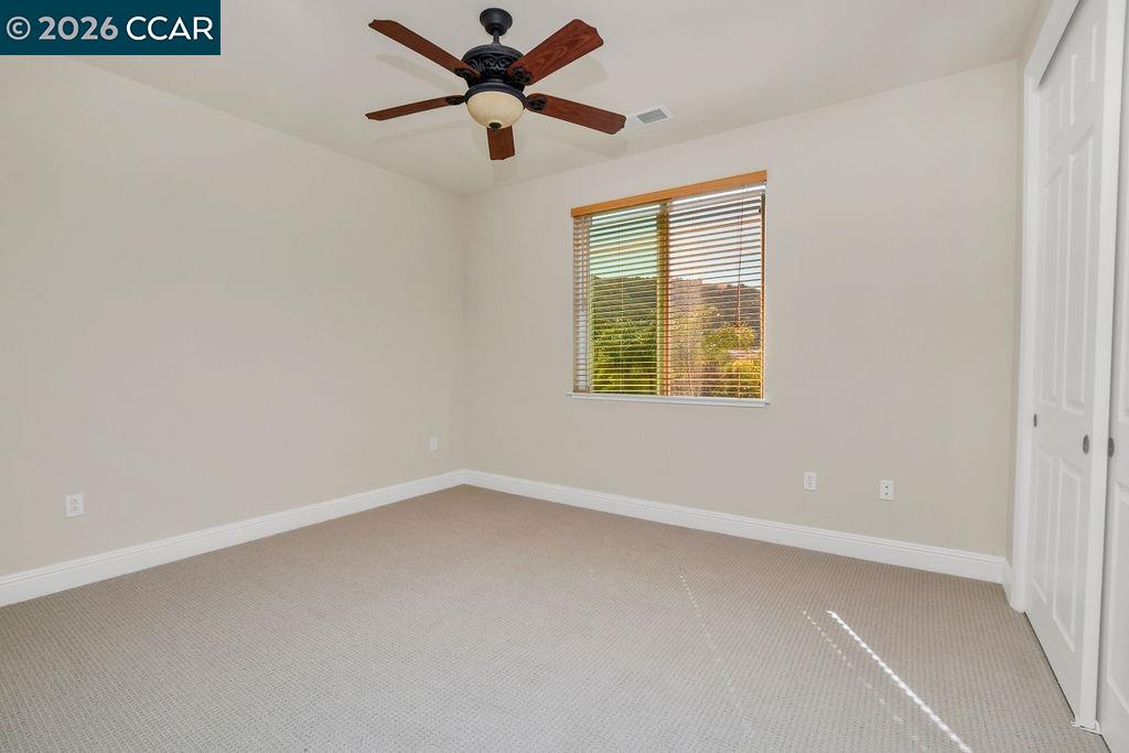 1077 Laguna Creek Ln