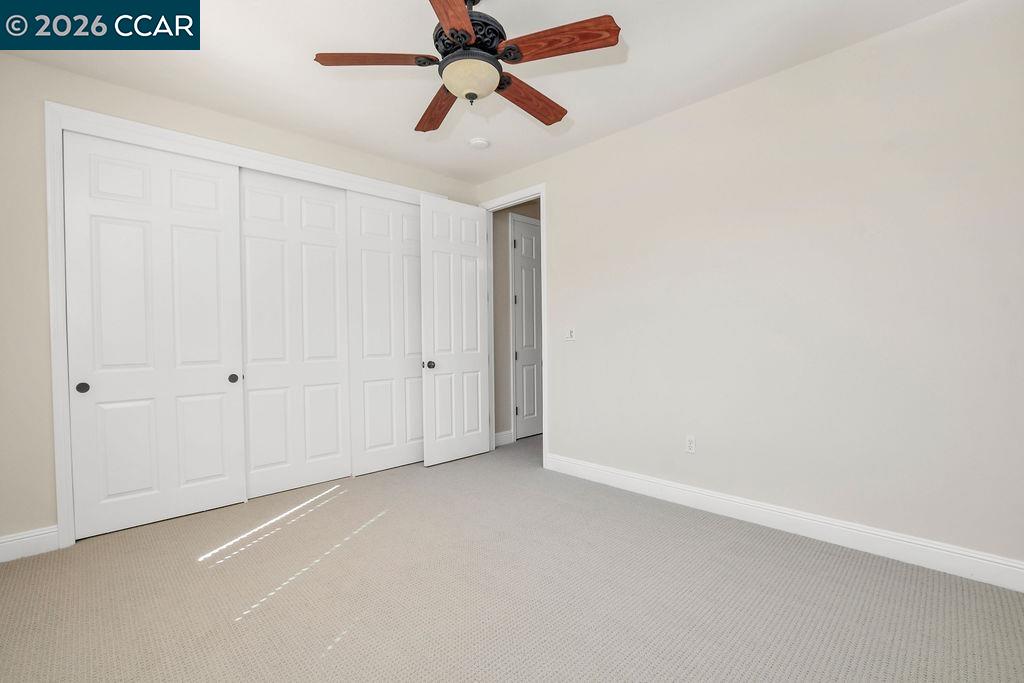 1077 Laguna Creek Ln