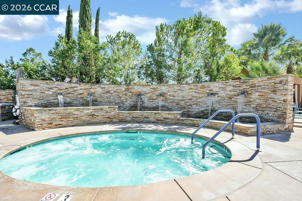 1083 Pomerol Cir