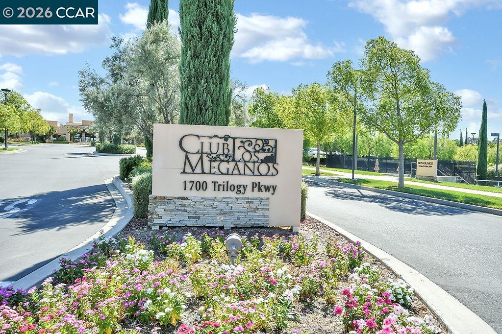 1083 Pomerol Cir