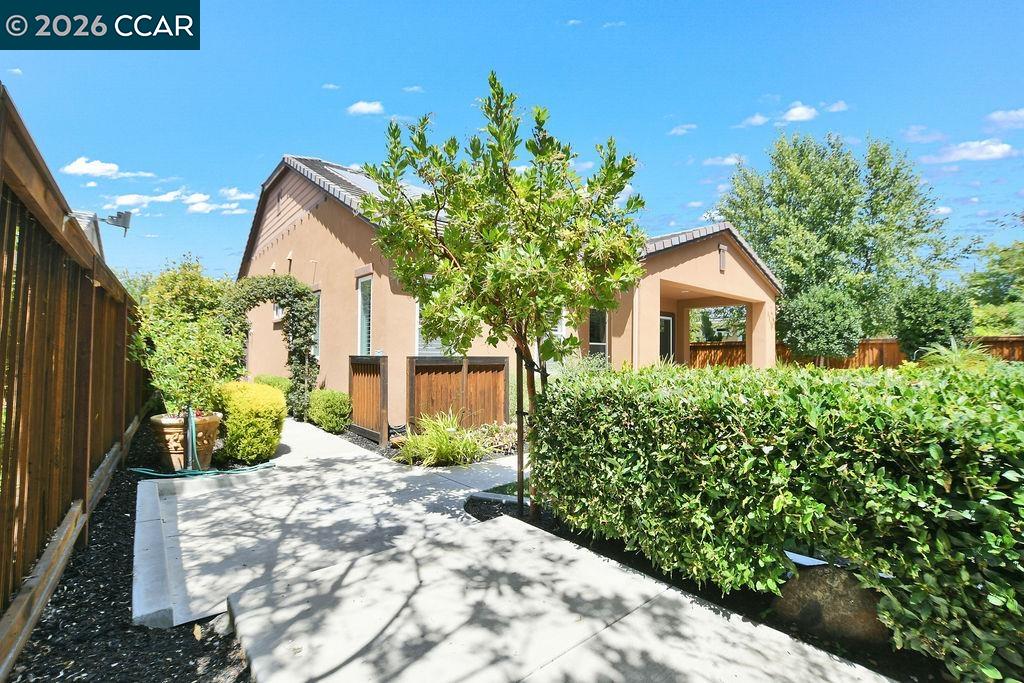 1083 Pomerol Cir