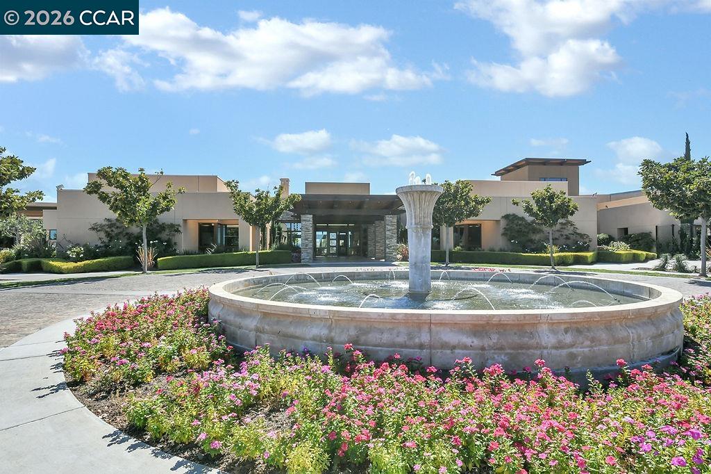 1083 Pomerol Cir
