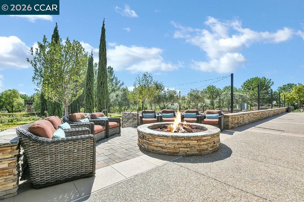 1083 Pomerol Cir