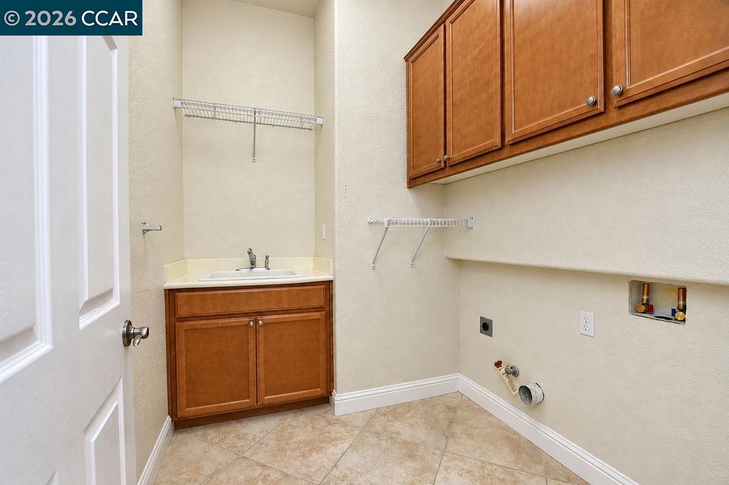 1415 Charisma Way