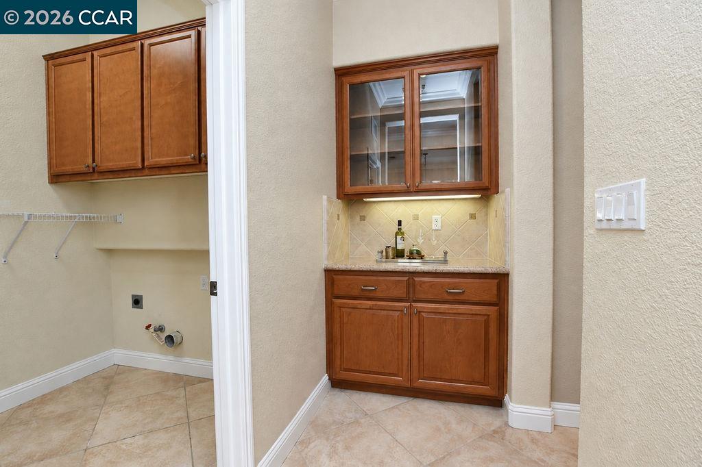 1415 Charisma Way
