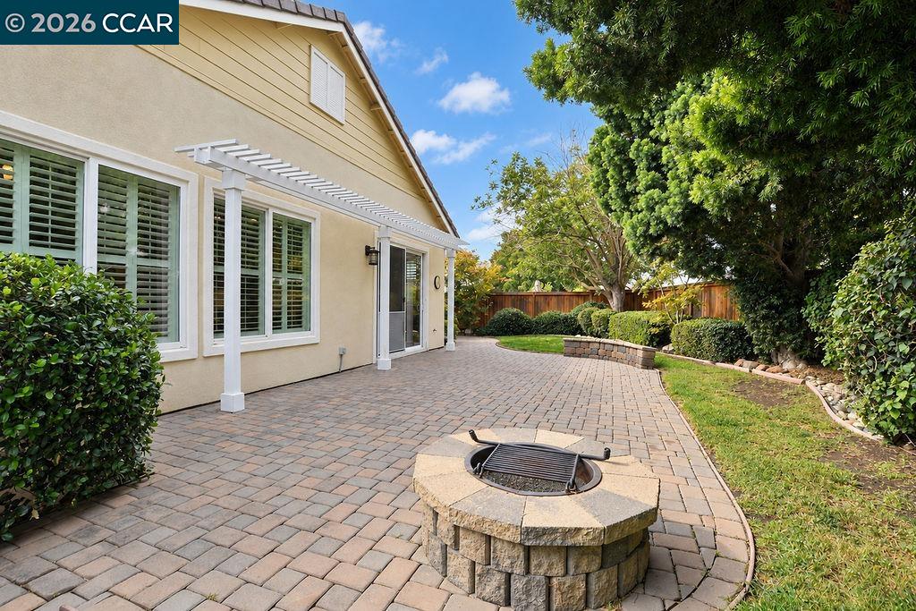1415 Charisma Way