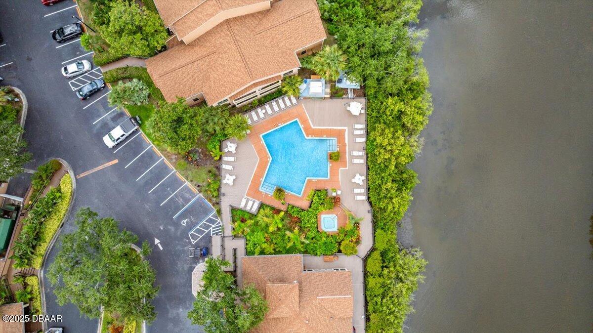 1401 S Palmetto Avenue, 813