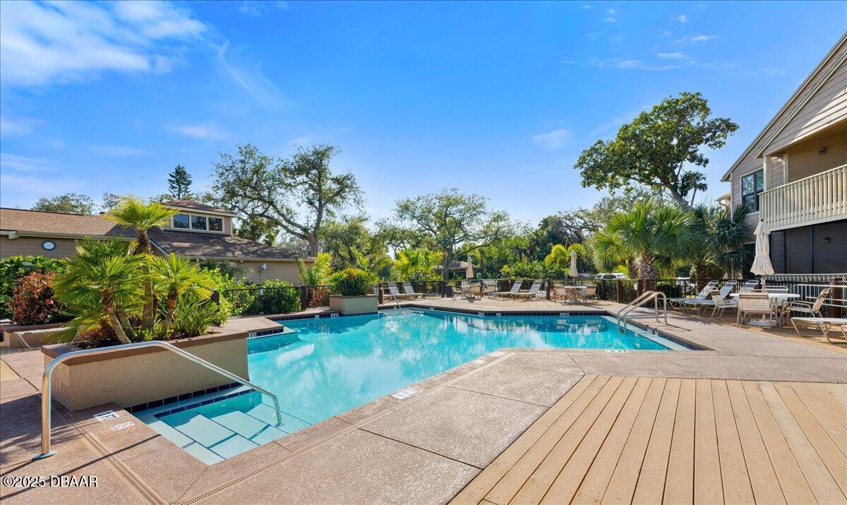 1401 S Palmetto Avenue, 813