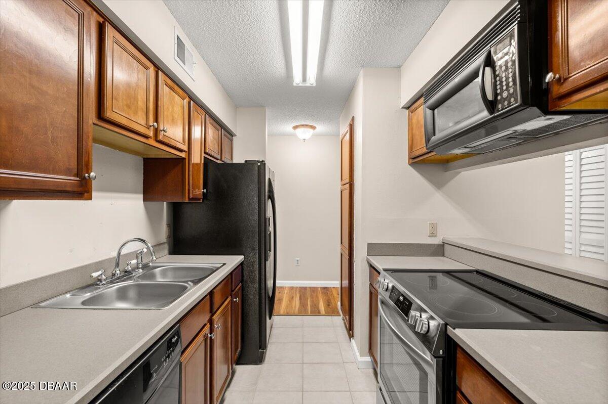 1401 S Palmetto Avenue, 813