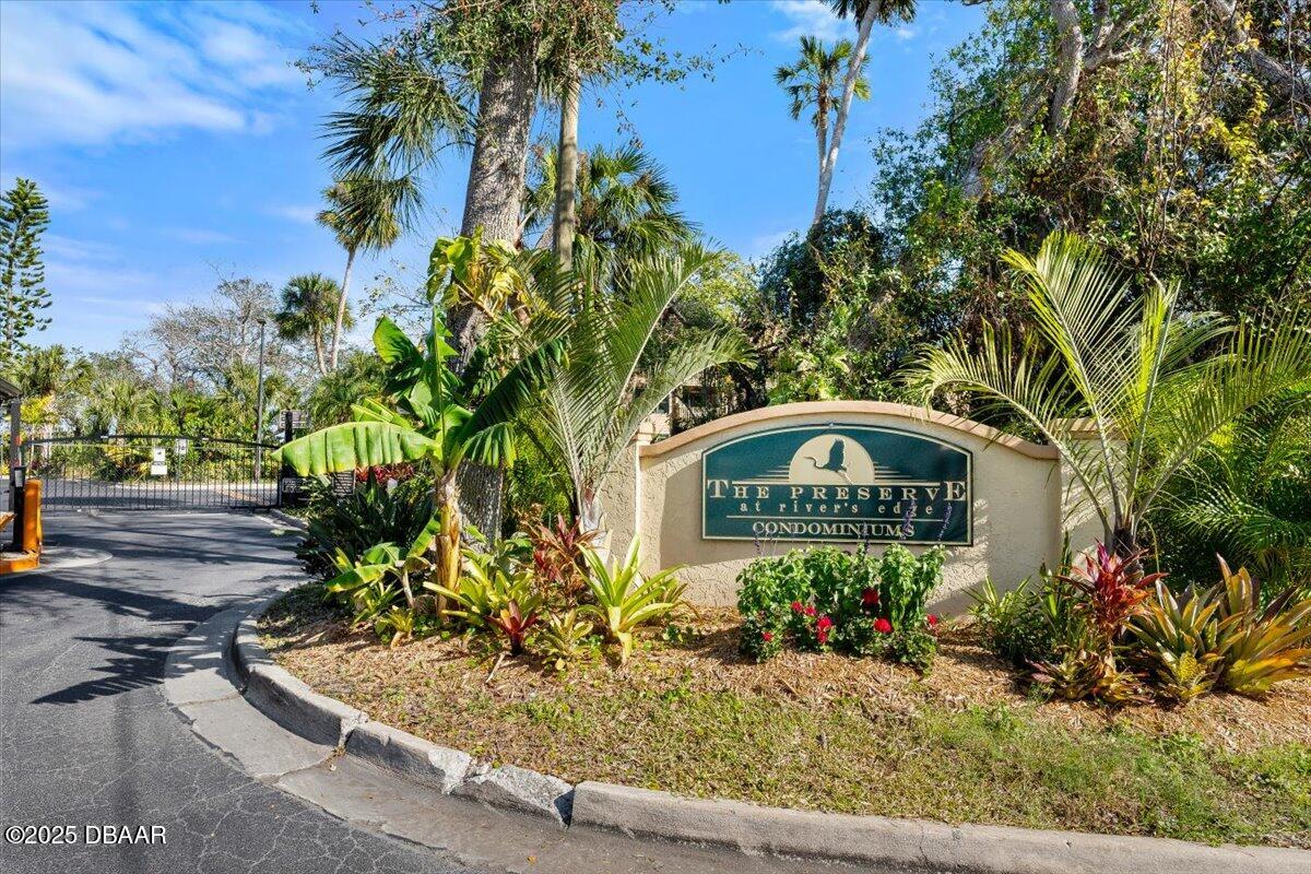 1401 S Palmetto Avenue, 813