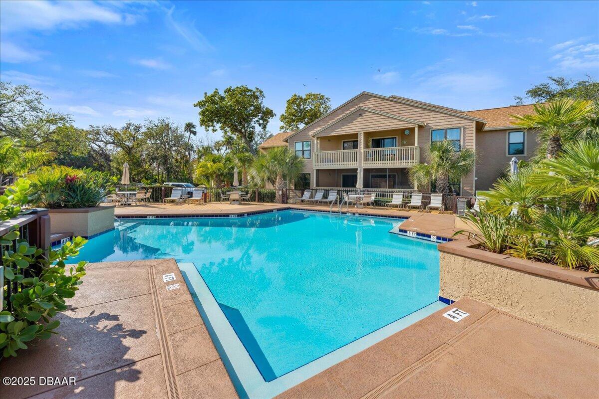 1401 S Palmetto Avenue, 813