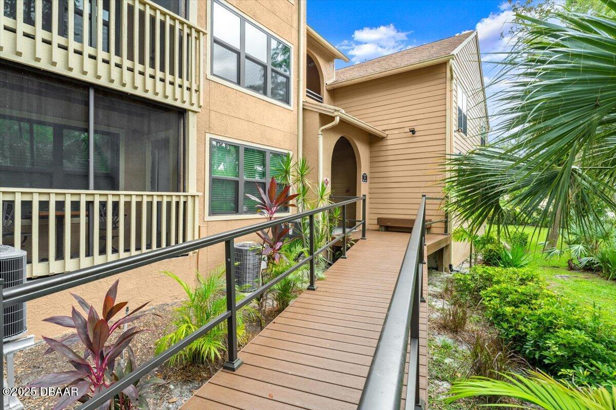 1401 S Palmetto Avenue, 813