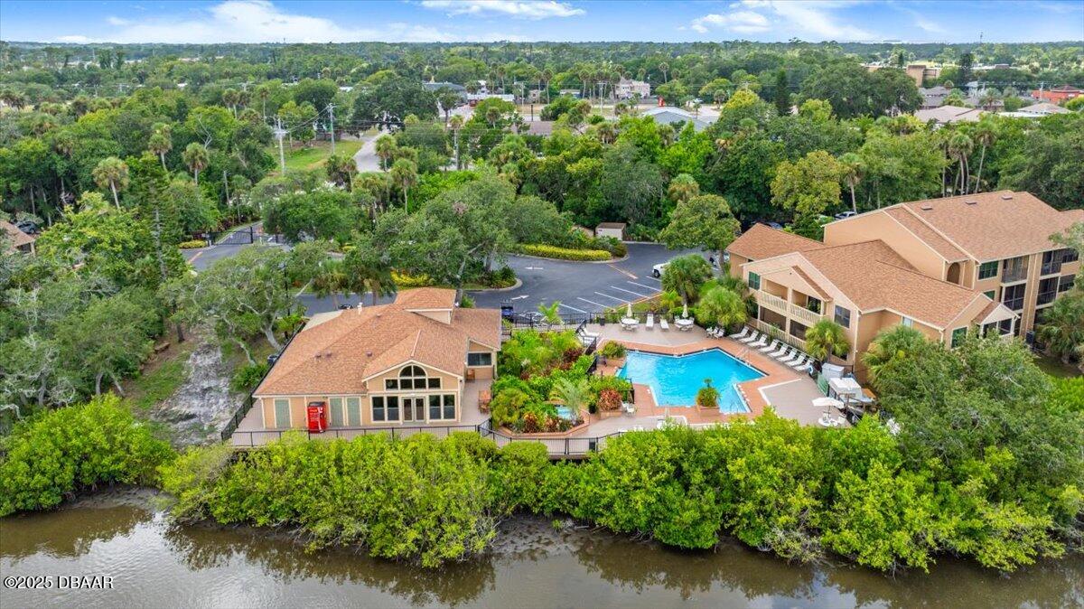1401 S Palmetto Avenue, 813