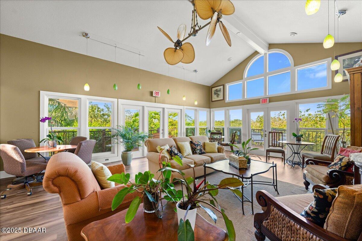 1401 S Palmetto Avenue, 813