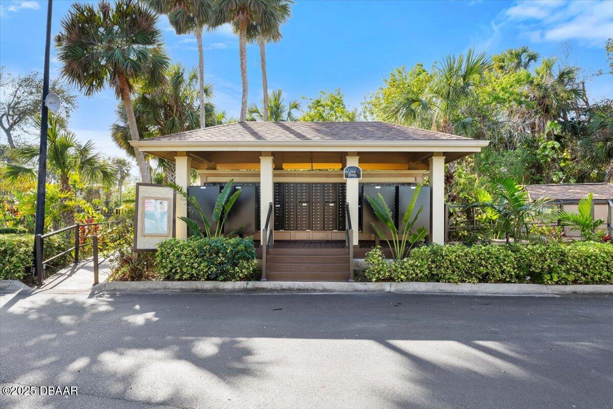 1401 S Palmetto Avenue, 813