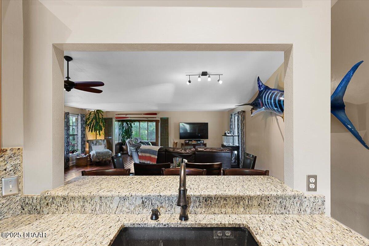 6225 Ranier Circle