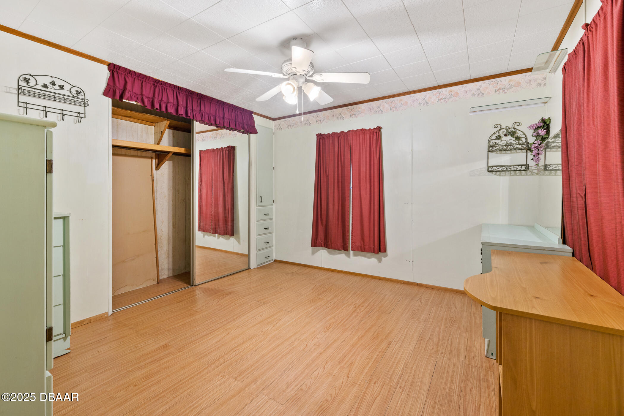 3 Golden Gate Circle