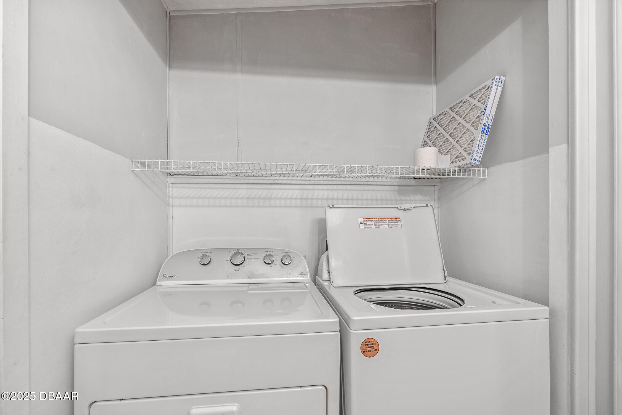 2201 S S. Ridgewood Avenue, 21