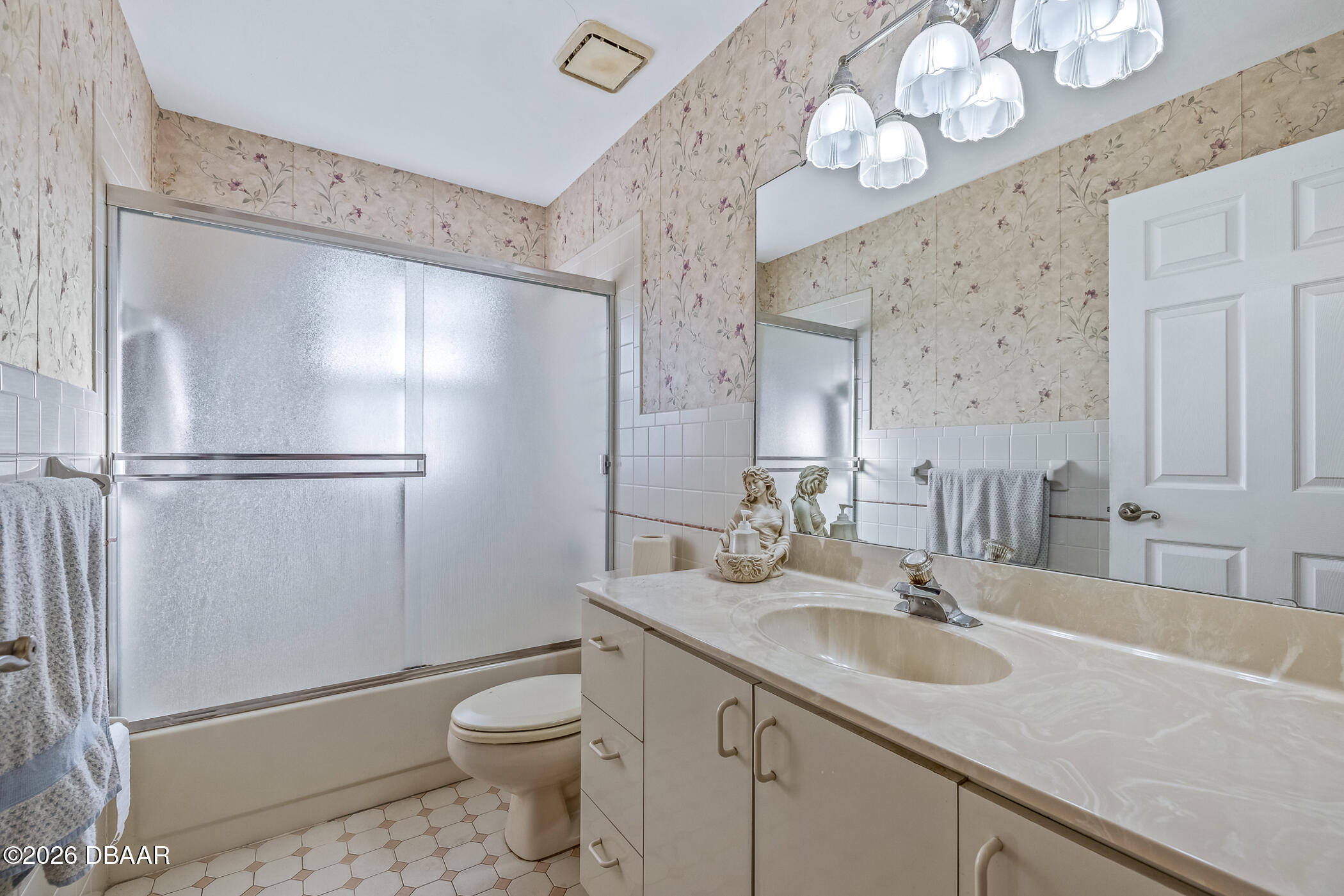 5950 Broken Bow Lane