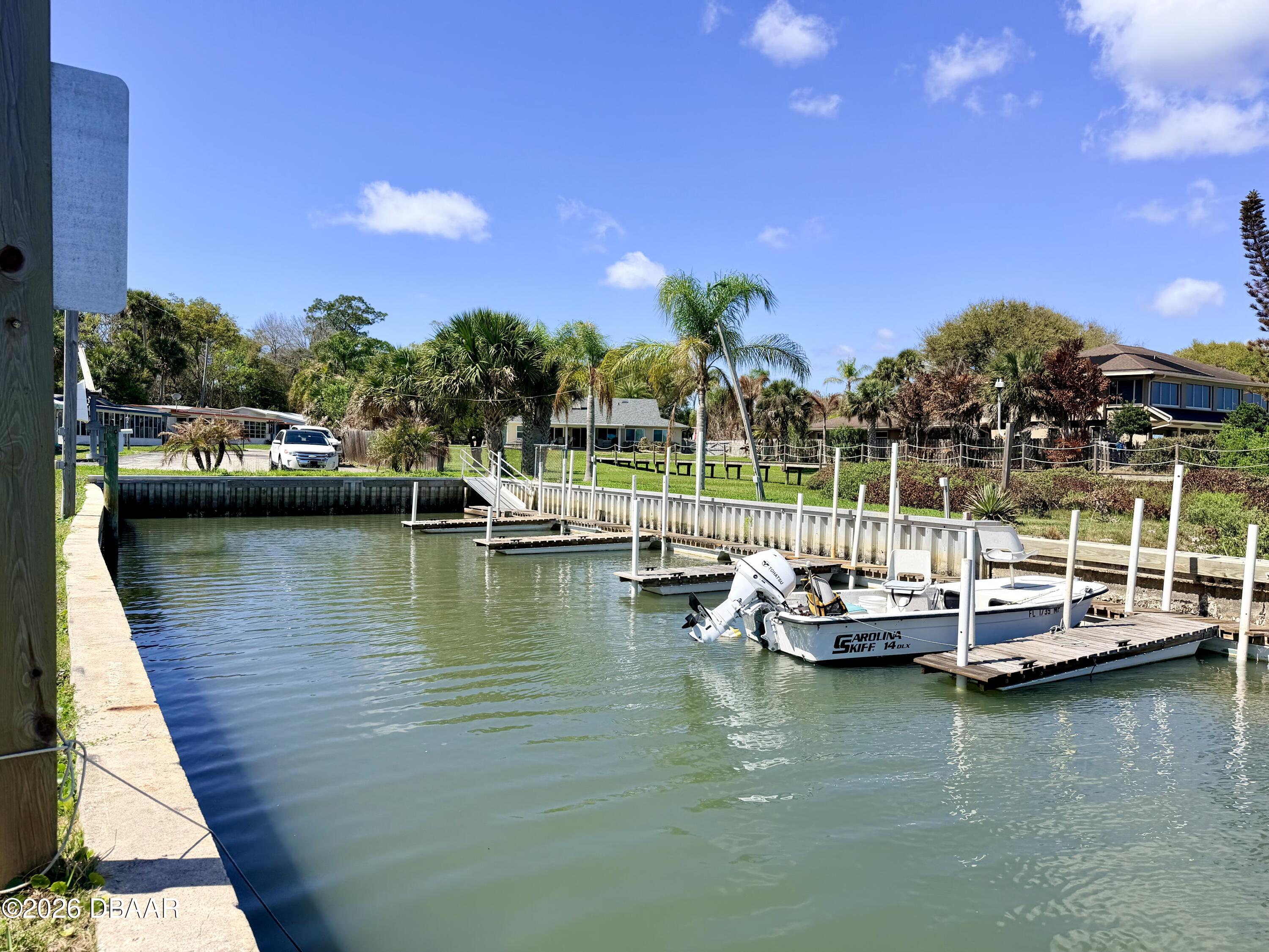 2201 S Ridgewood Avenue 23