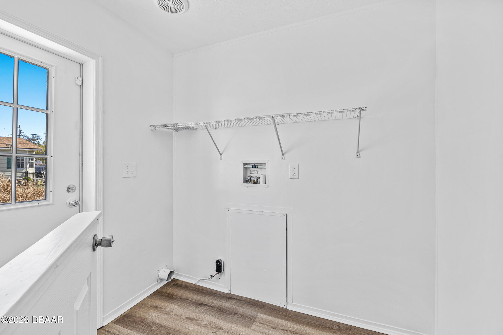 1145 Bayview Lane