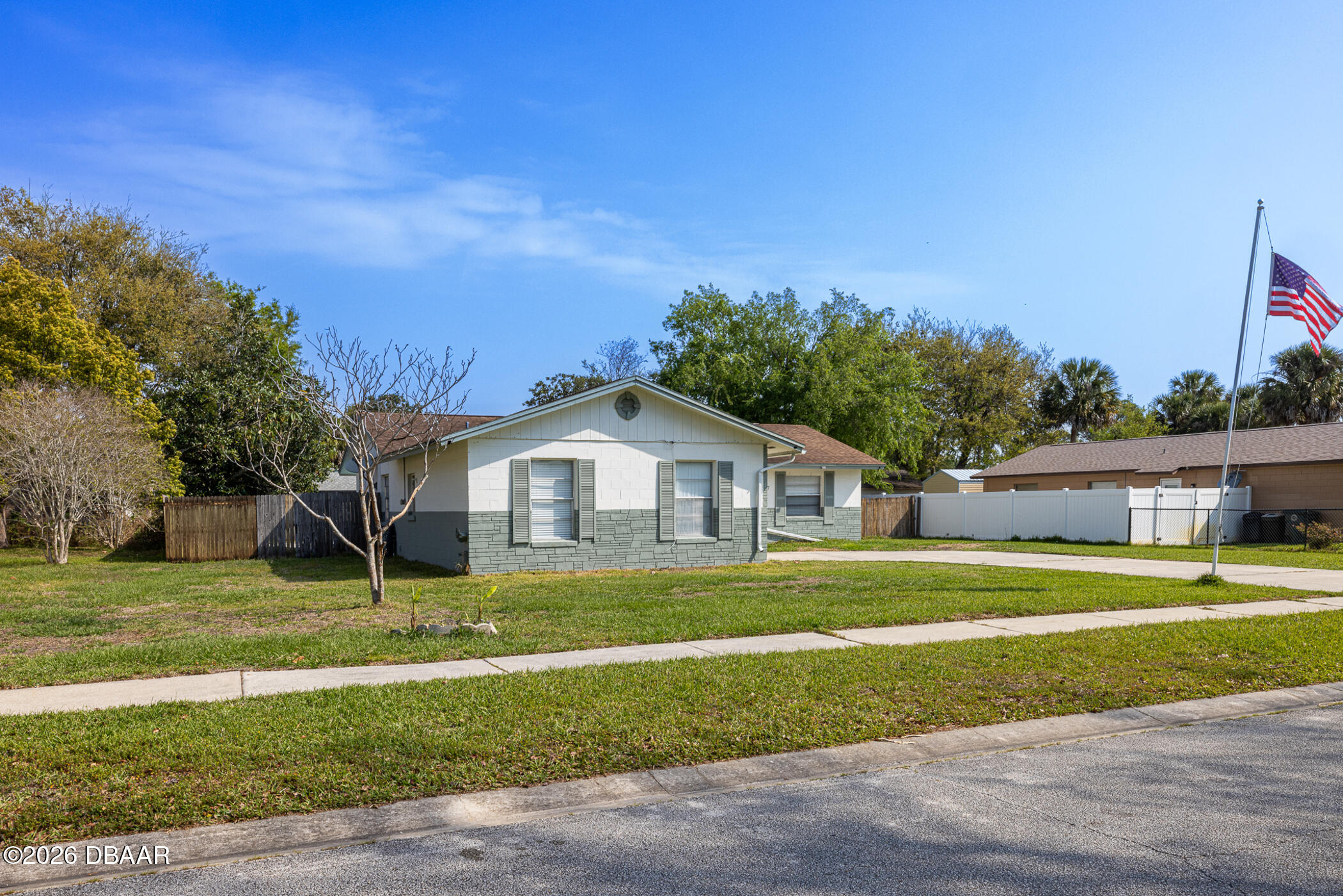 1217 Thomasina Drive