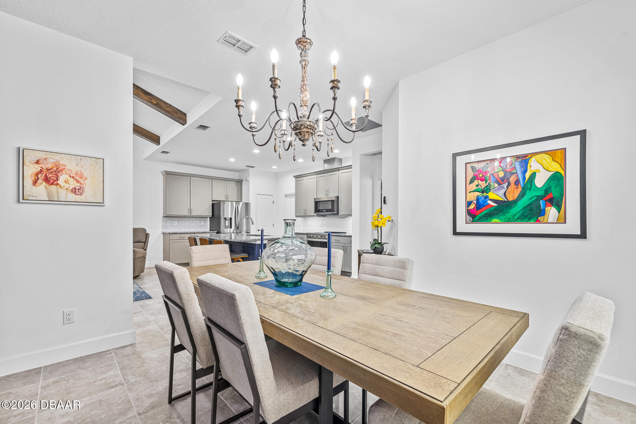 401 Parrot Lane