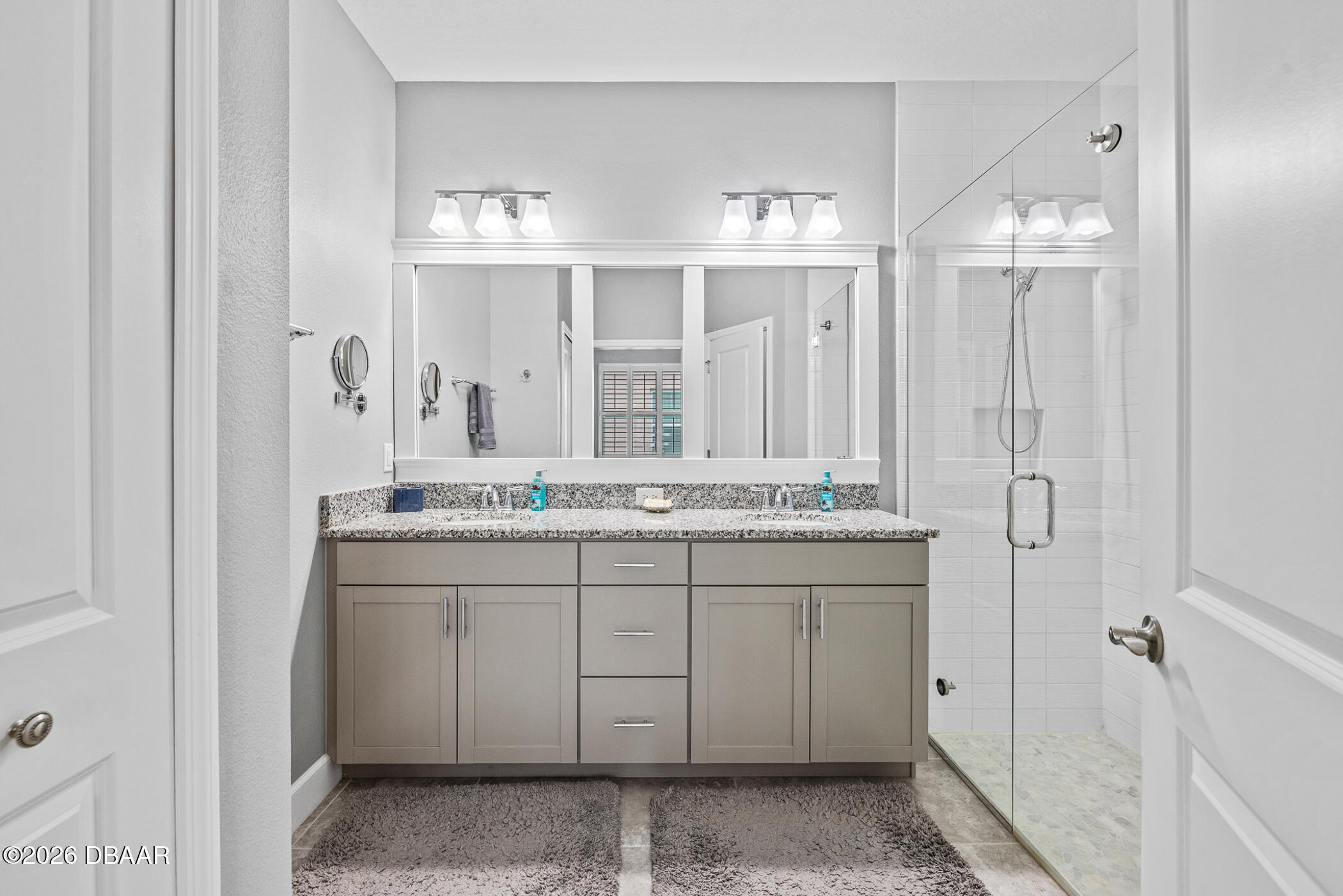 401 Parrot Lane