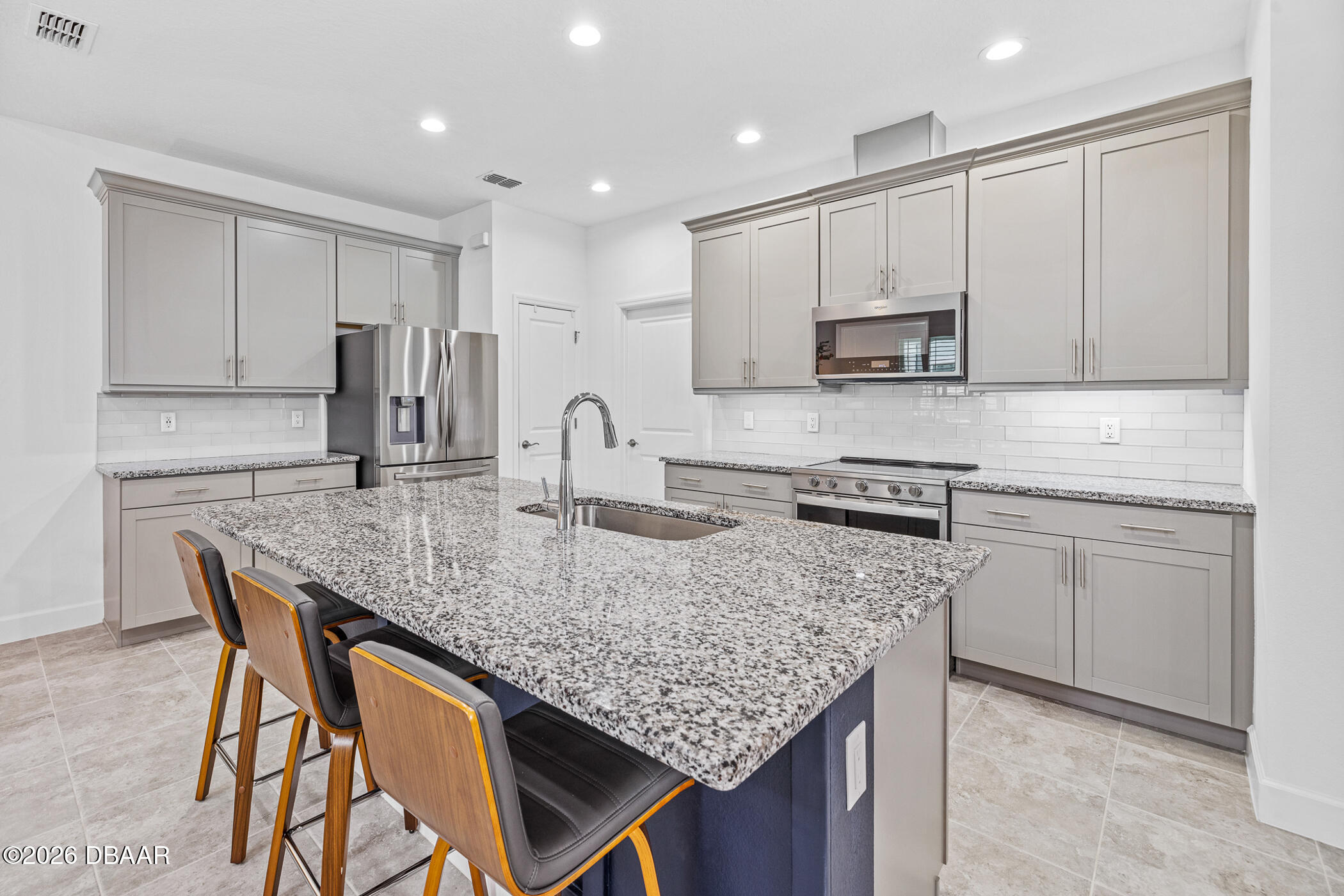 401 Parrot Lane