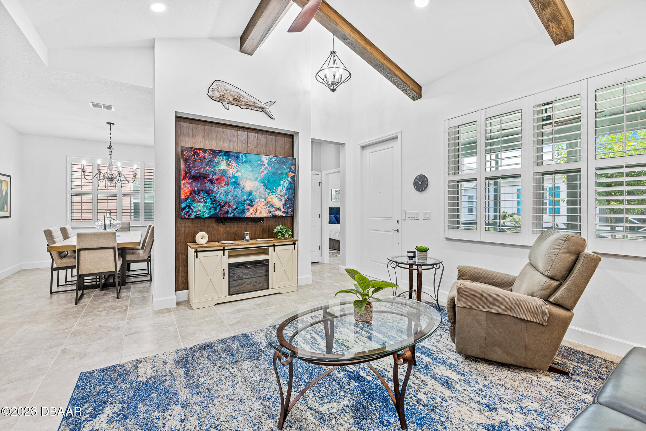 401 Parrot Lane