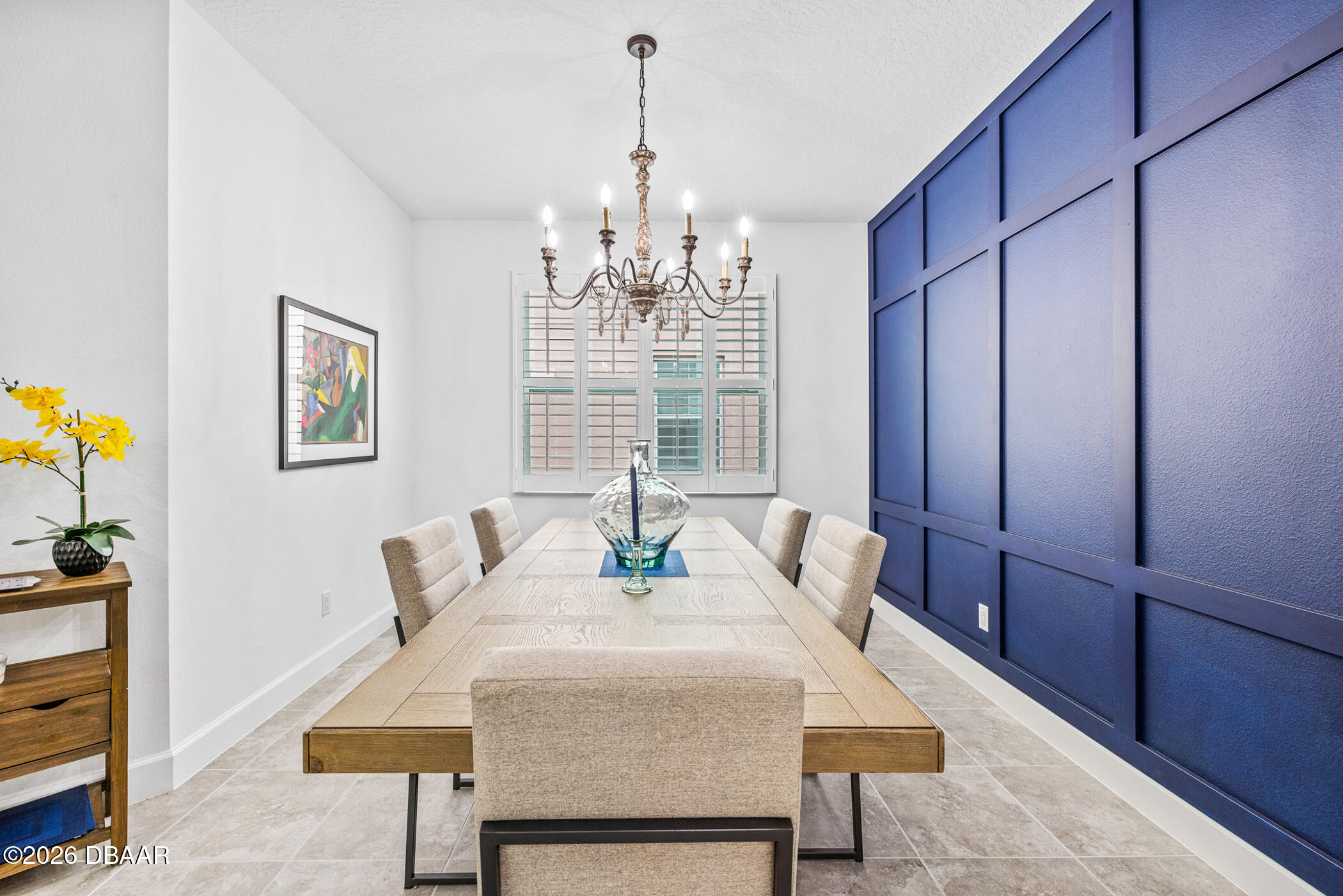 401 Parrot Lane