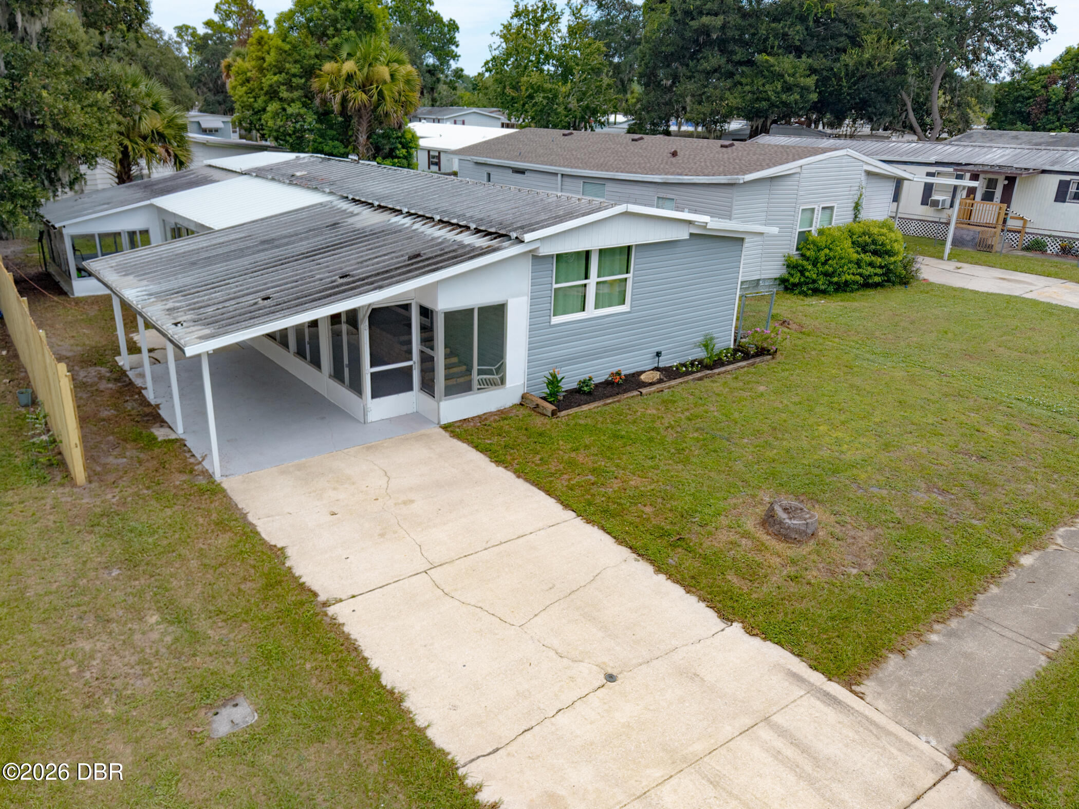424 Leslie Drive