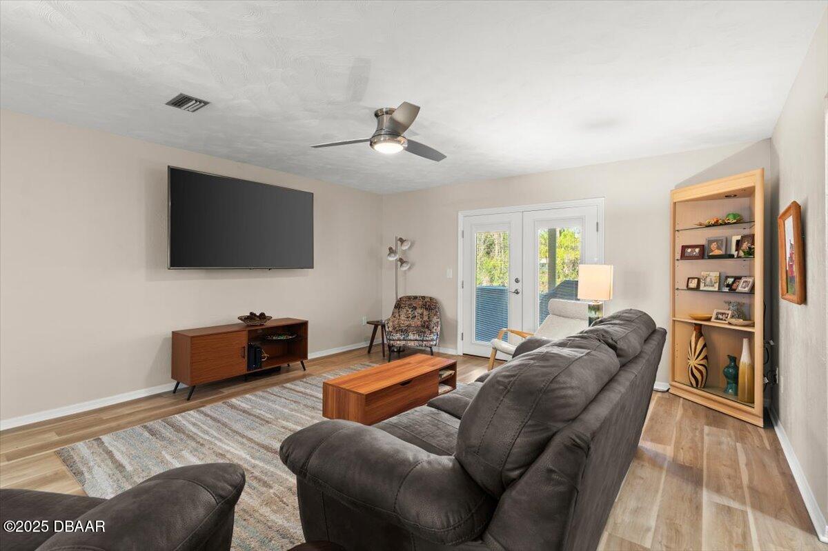 100 Kingbird Circle 1040