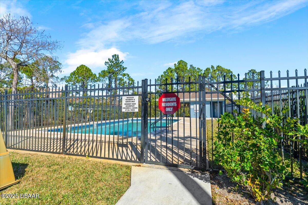 100 Kingbird Circle 1040