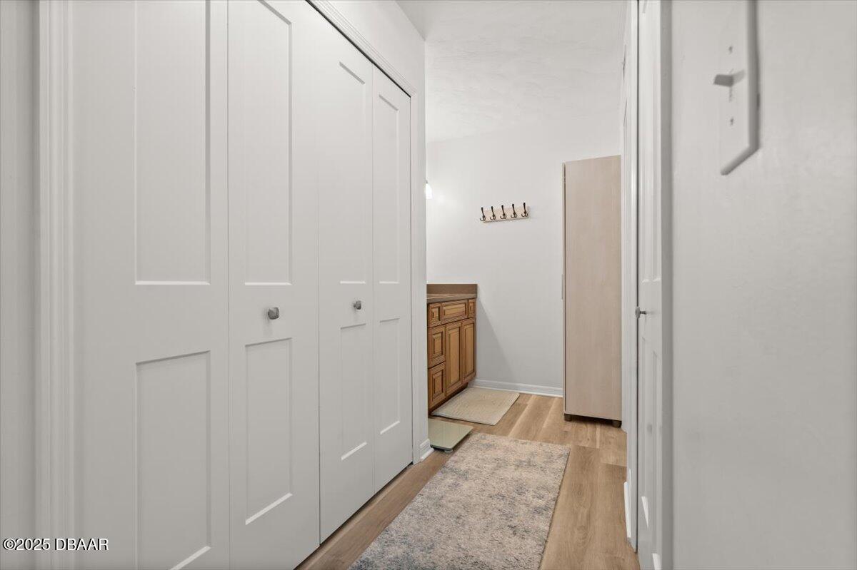 100 Kingbird Circle 1040