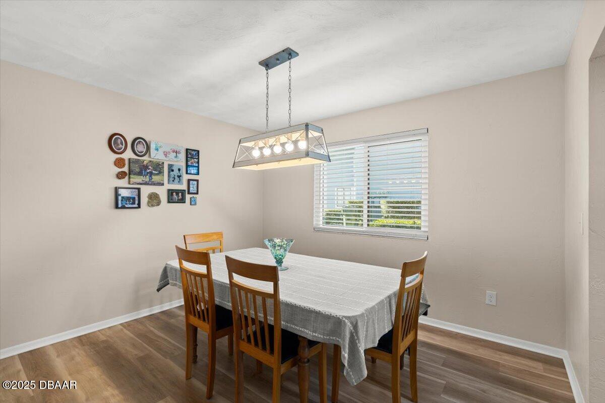 100 Kingbird Circle 1040