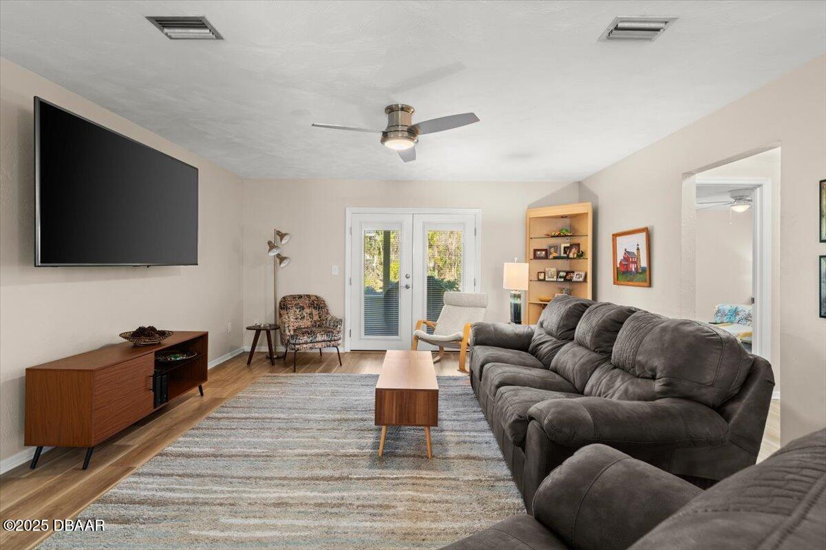 100 Kingbird Circle 1040