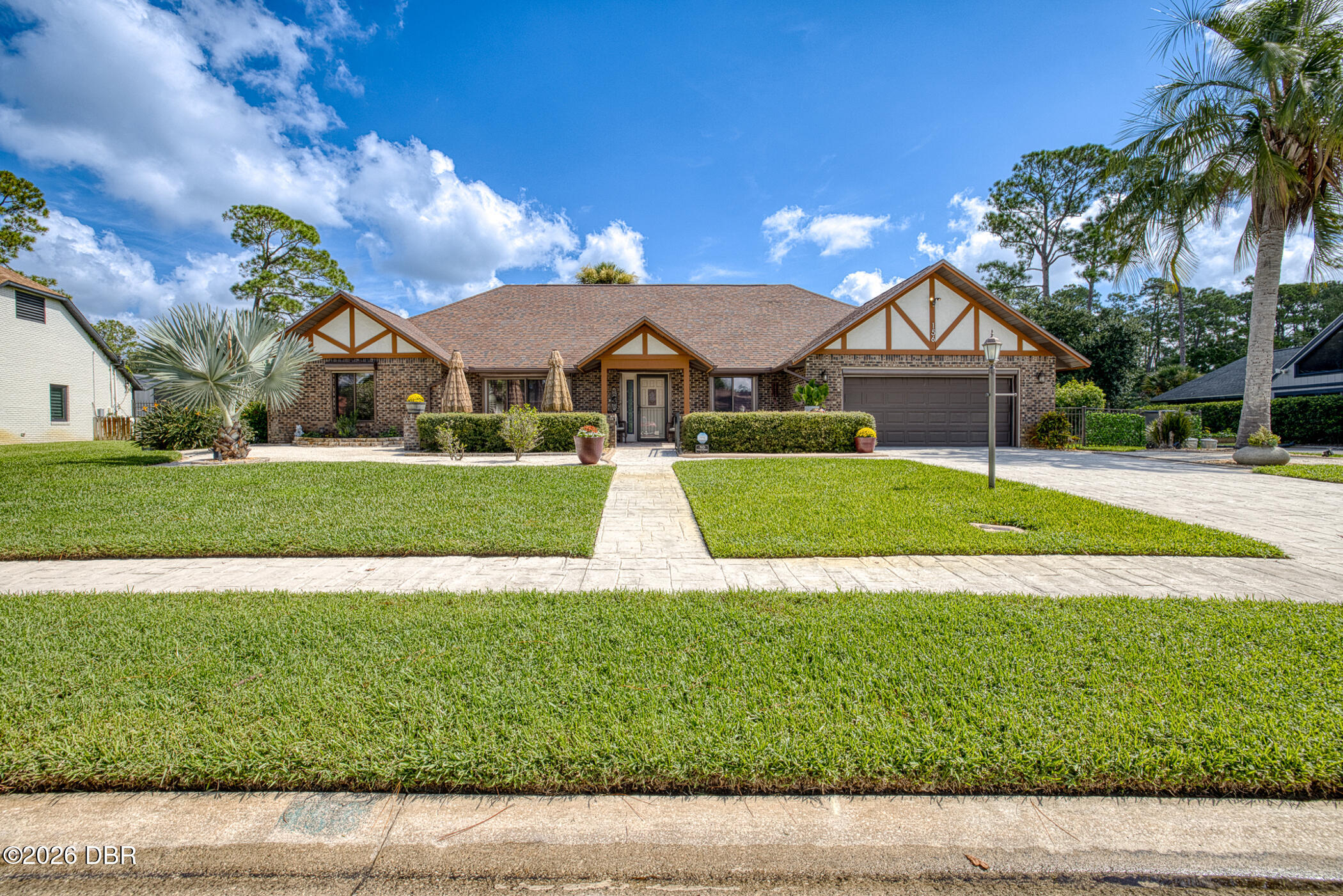 156 Point O Woods Drive