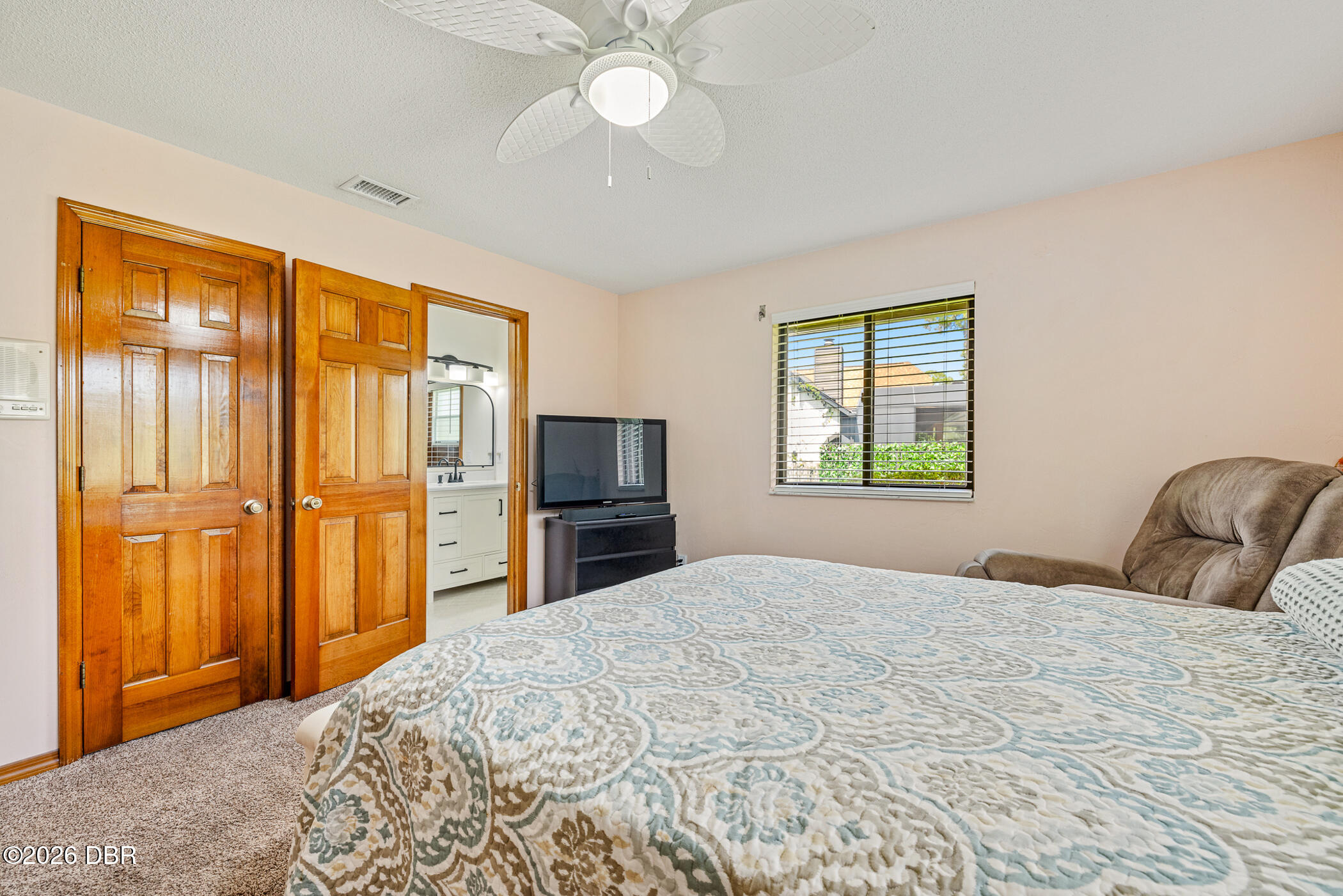 156 Point O Woods Drive
