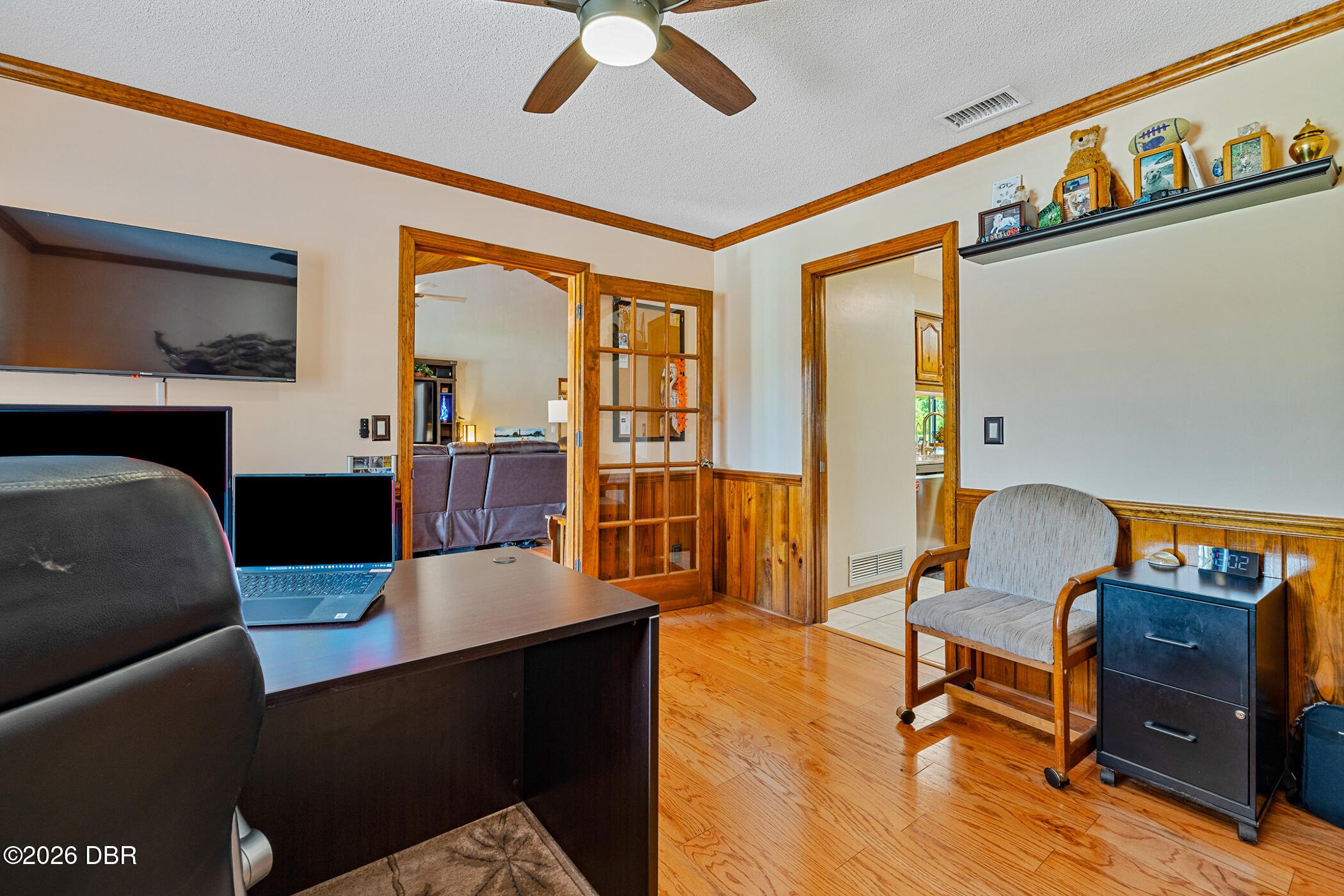 156 Point O Woods Drive