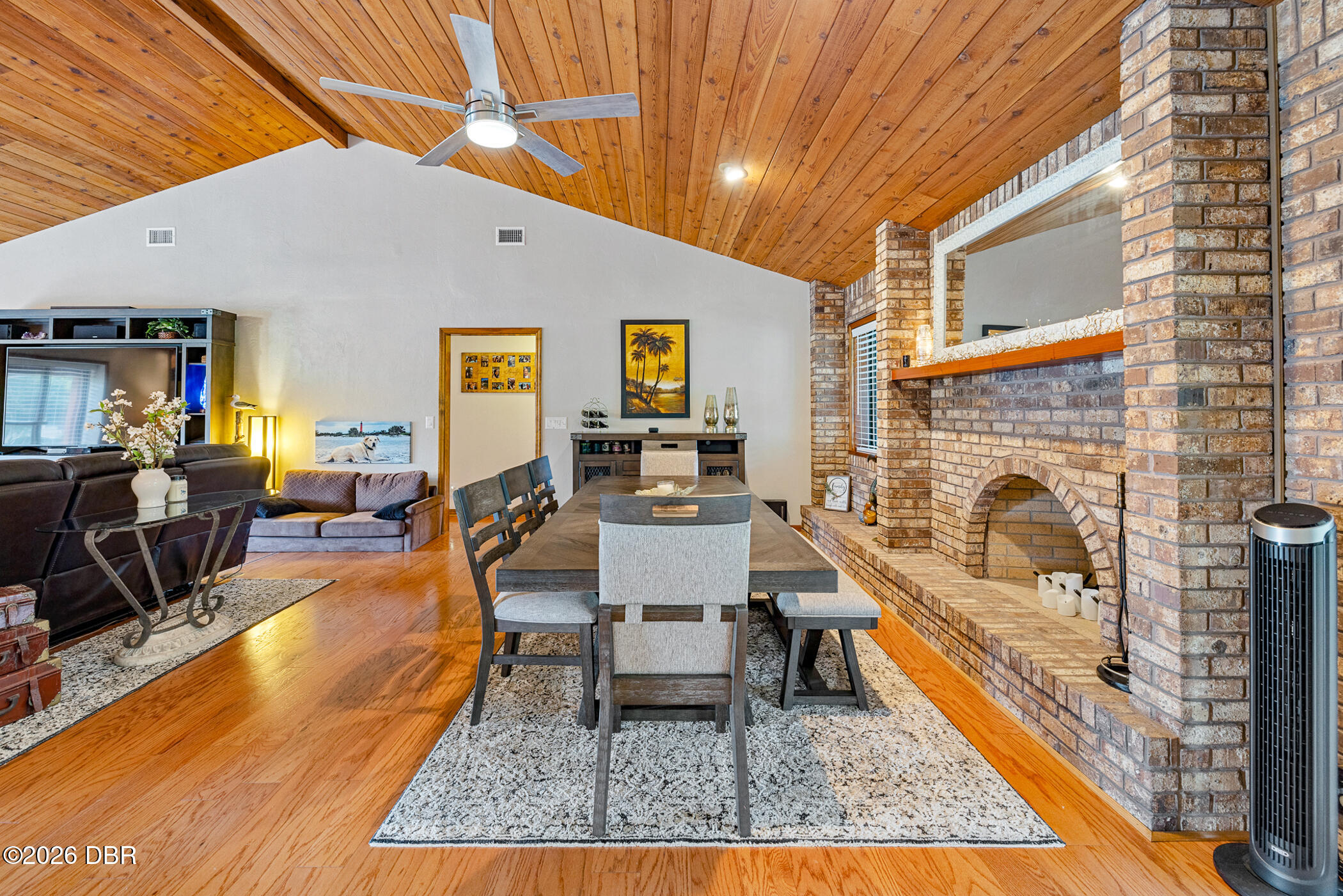 156 Point O Woods Drive