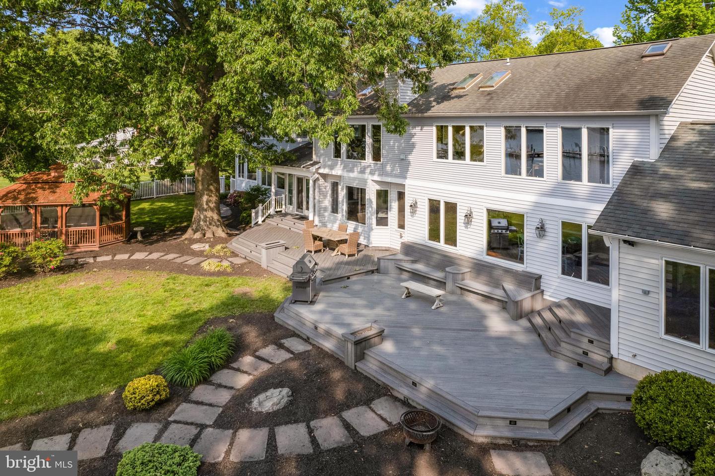 1258 W River Rd