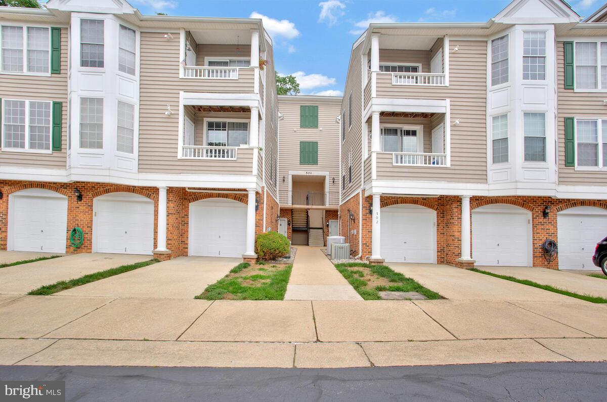 502 Mathias Hammond Way #206