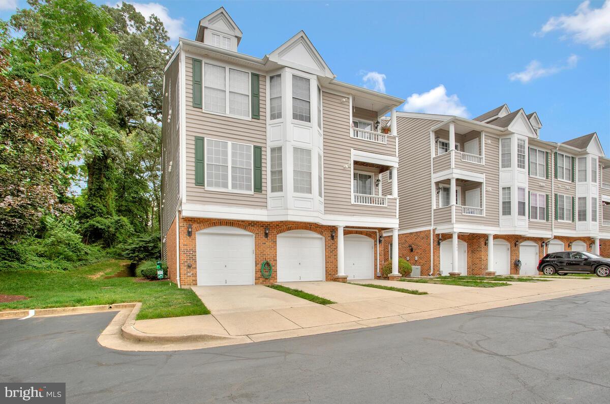 502 Mathias Hammond Way #206