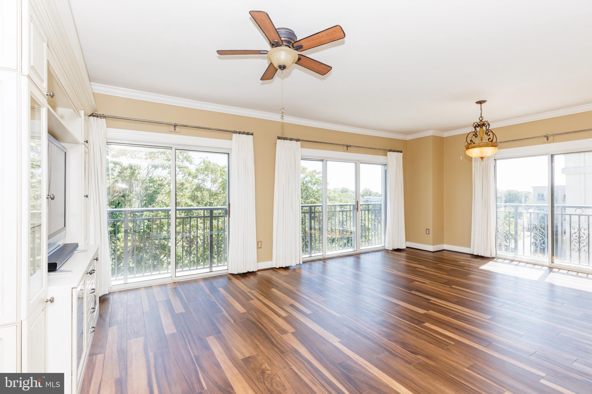 5 Park Pl #706