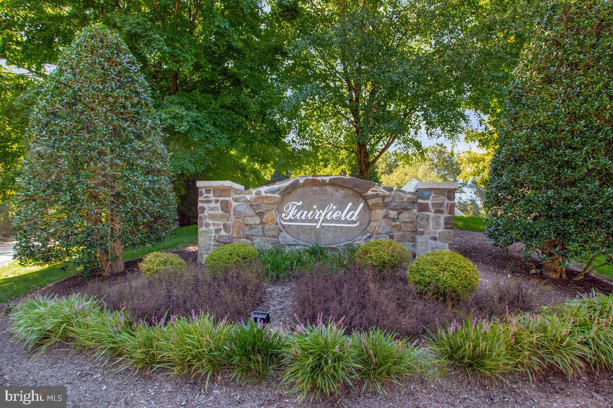 1211 Fairfield Estates Ln