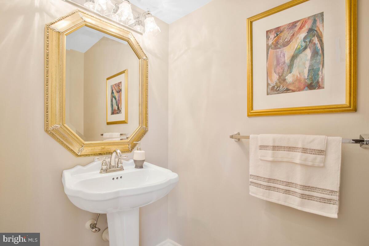 1211 Fairfield Estates Ln