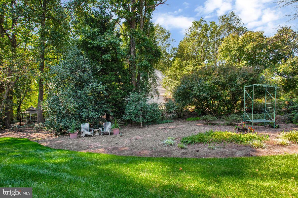 1211 Fairfield Estates Ln