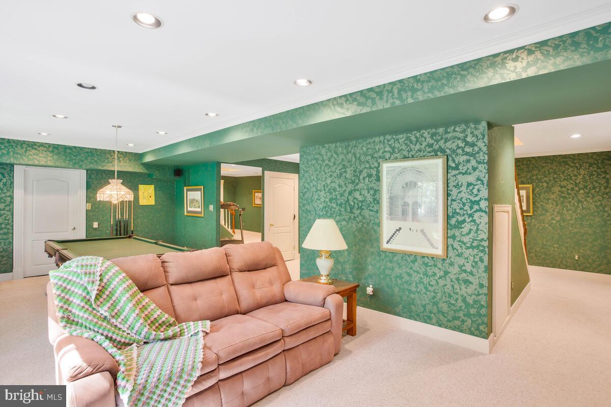 1211 Fairfield Estates Ln